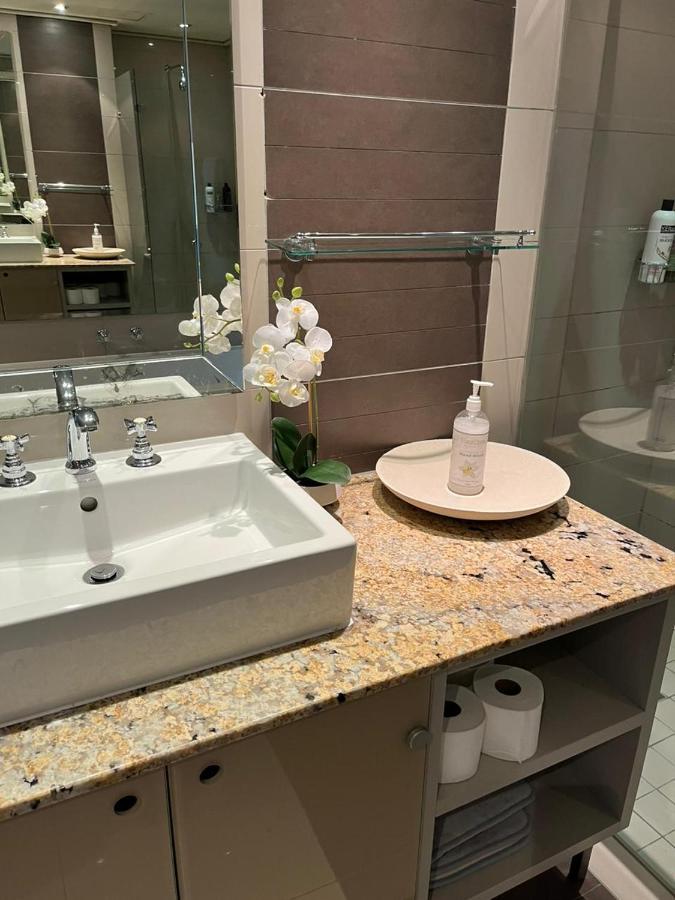 Cape Royale Luxury Suite Cape Town Bagian luar foto